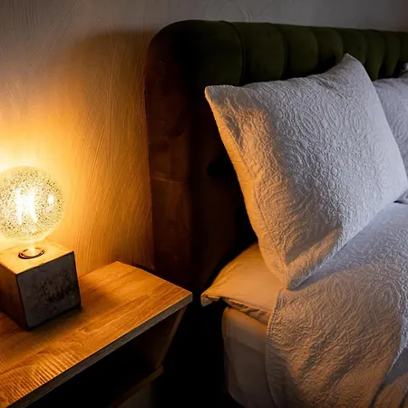 Felim's Place * דולין