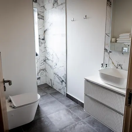 Felim's Place * دولين