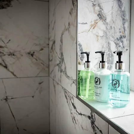 Felim's Place دولين